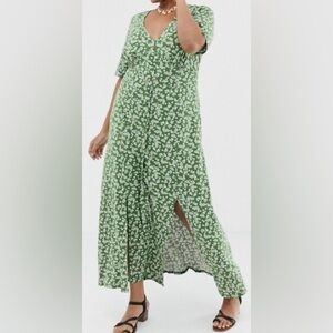 ASOS Curve Ditsy Print V-Neck Tea Dress Green White Flowers Size 18 NWT